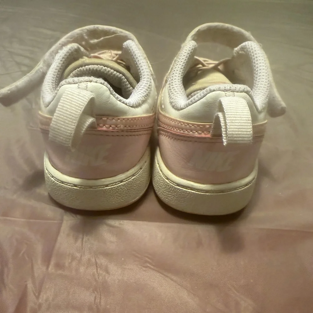 Nike Kids Light Pink White Baby Girl Size 6.5 Sneakers